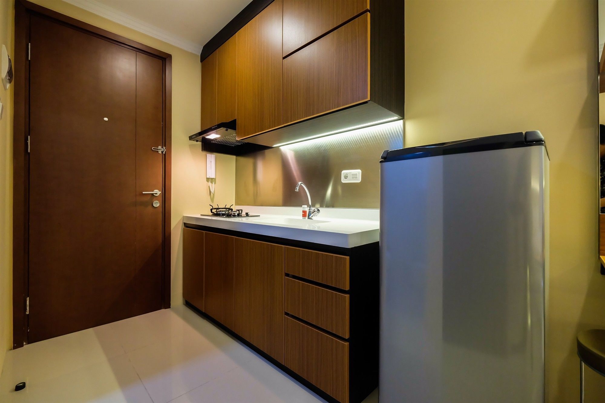 Warm Cozy At Signature Park Grande By Travelio * Jakarta