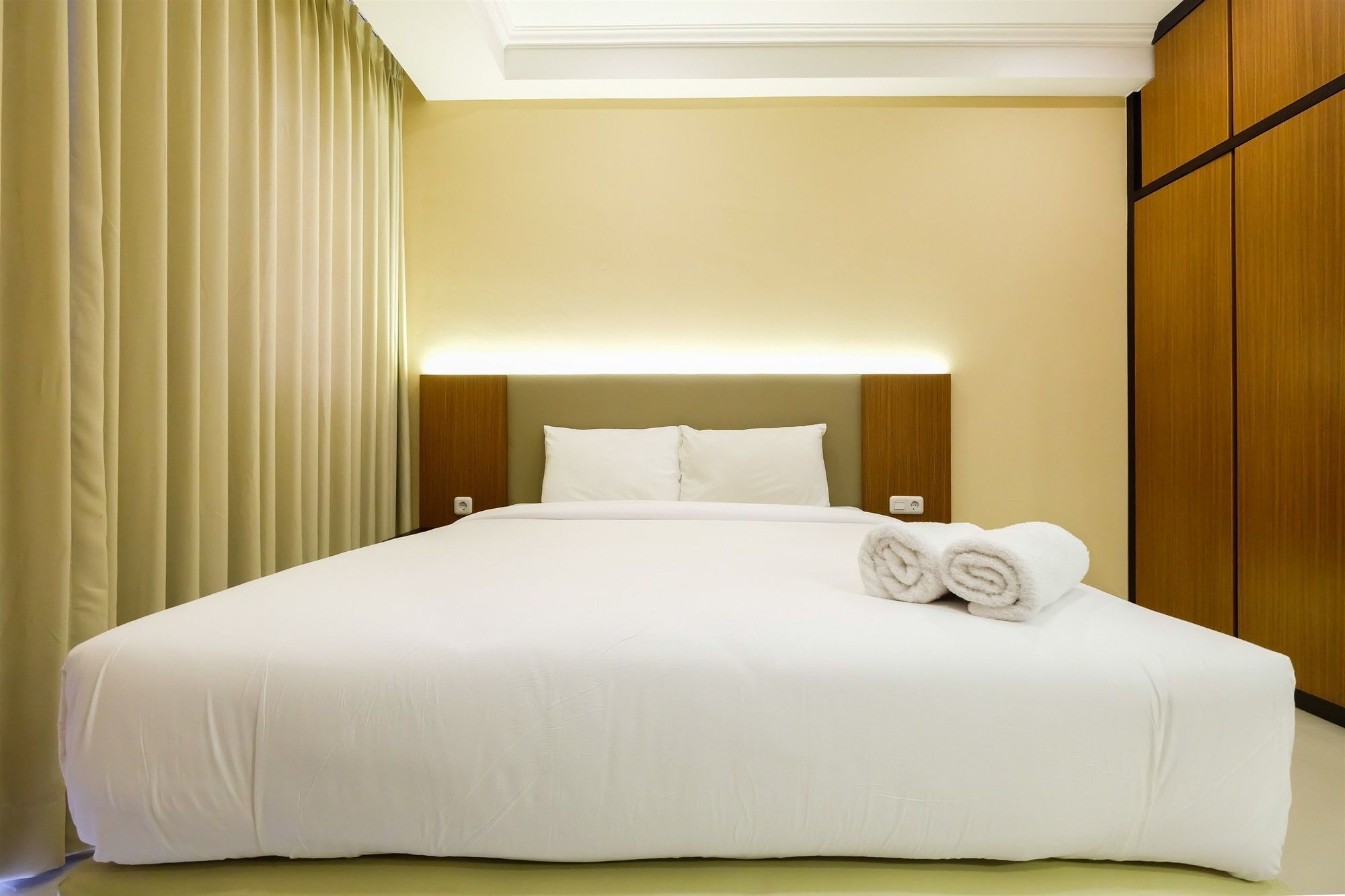 Warm Cozy At Signature Park Grande By Travelio * Jakarta