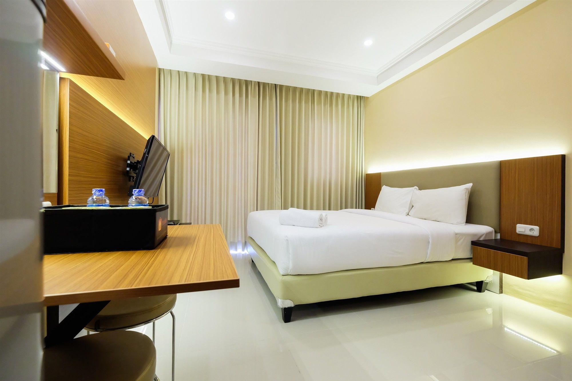 Warm Cozy At Signature Park Grande By Travelio Jakarta